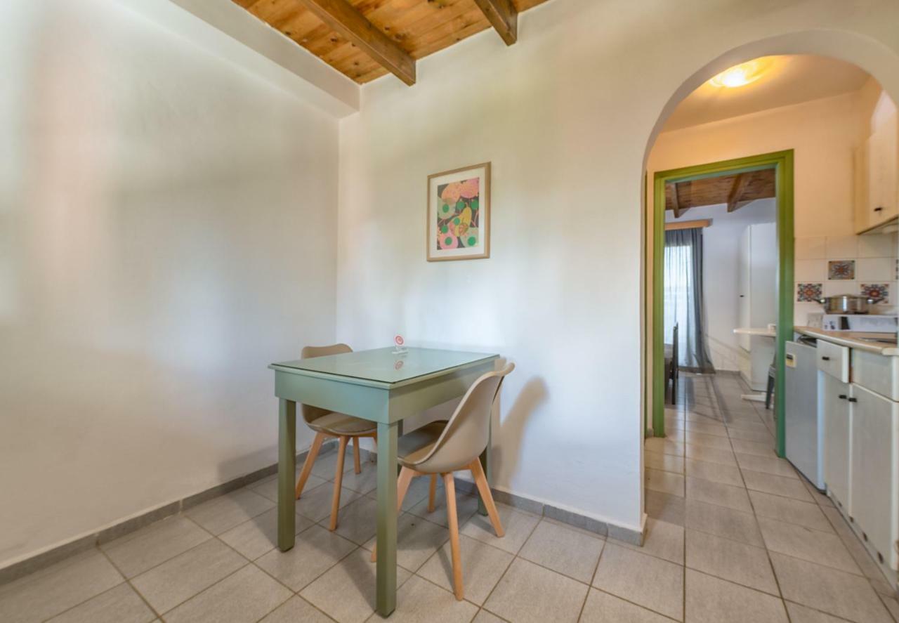 Nancy - Chara Apartments Karteros Zewnętrze zdjęcie