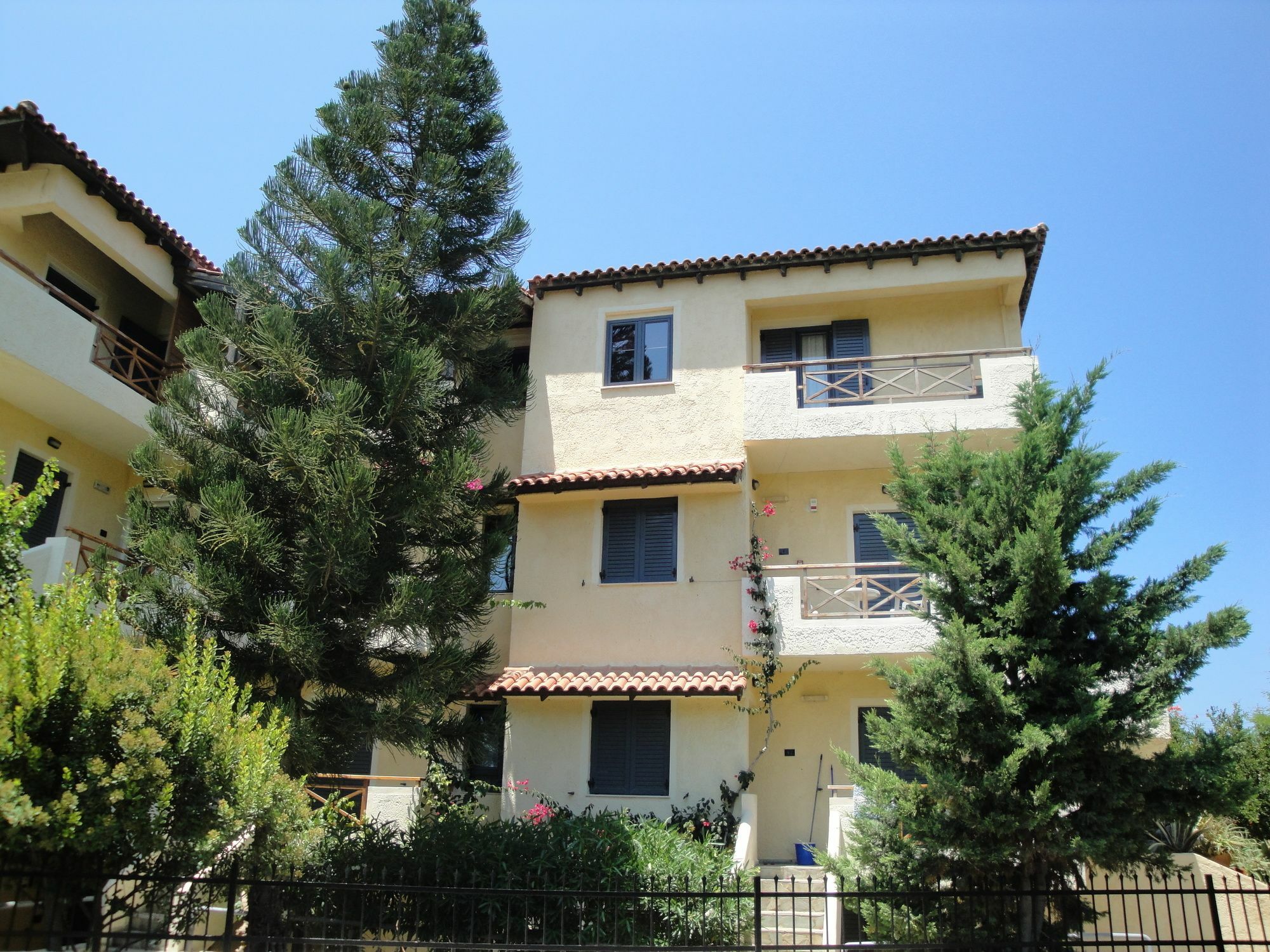 Nancy - Chara Apartments Karteros Zewnętrze zdjęcie
